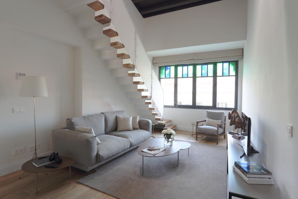 Apartaments Placa Del VI Girona Exteriör bild
