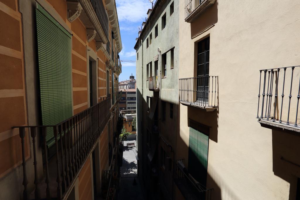 Apartaments Placa Del VI Girona Exteriör bild