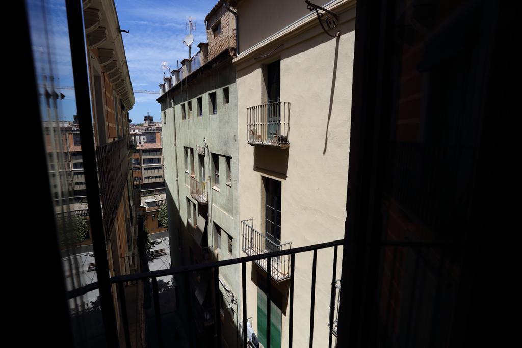 Apartaments Placa Del VI Girona Exteriör bild
