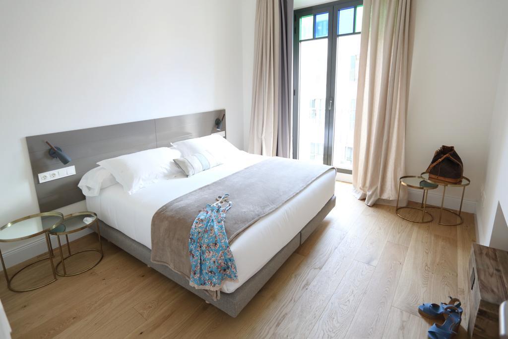 Apartaments Placa Del VI Girona Exteriör bild