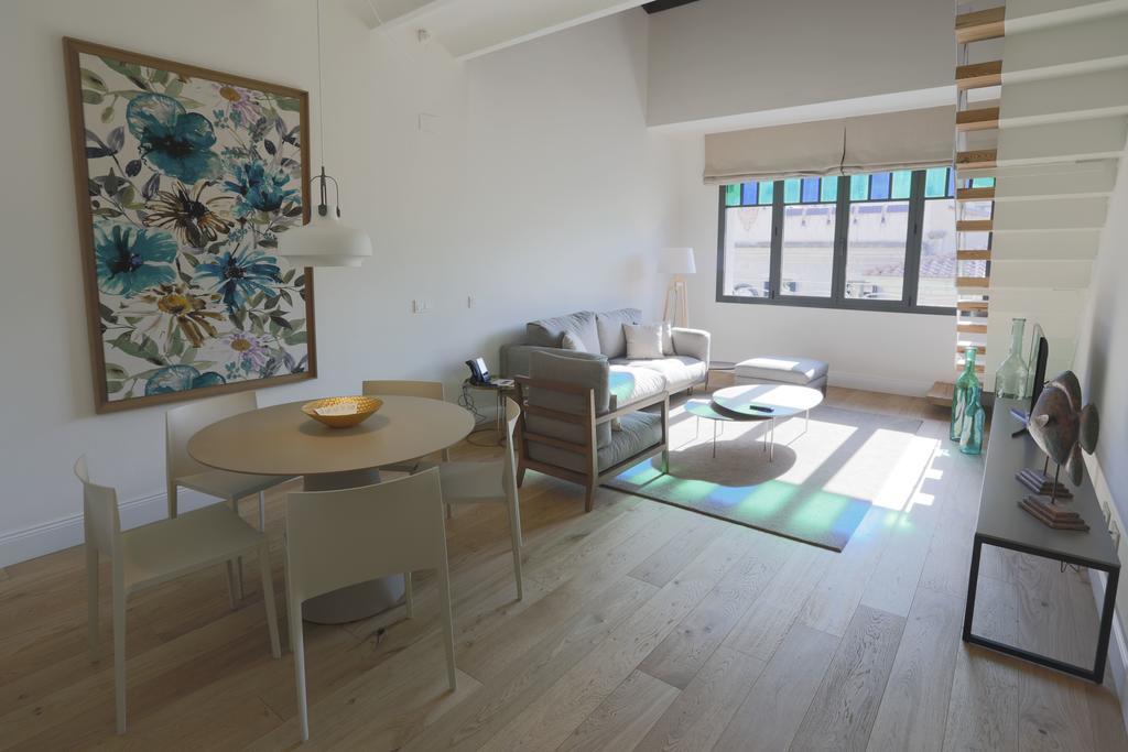 Apartaments Placa Del VI Girona Exteriör bild