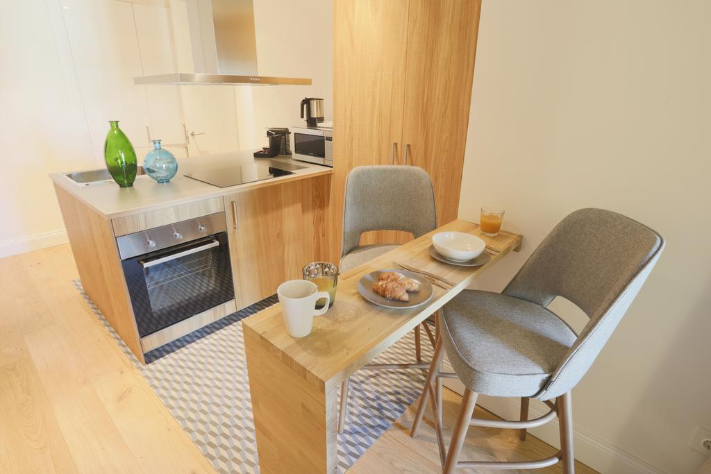 Apartaments Placa Del VI Girona Exteriör bild